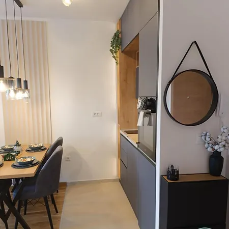 Maksibor Apartment *